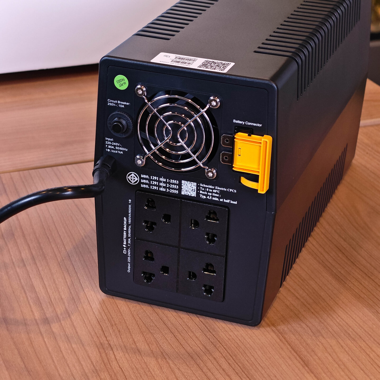 ภาพแกะกล่องสินค้า (Unboxing) แสดงสินค้าจริงและอุปกรณ์ภายในกล่อง ภาพที่ 3