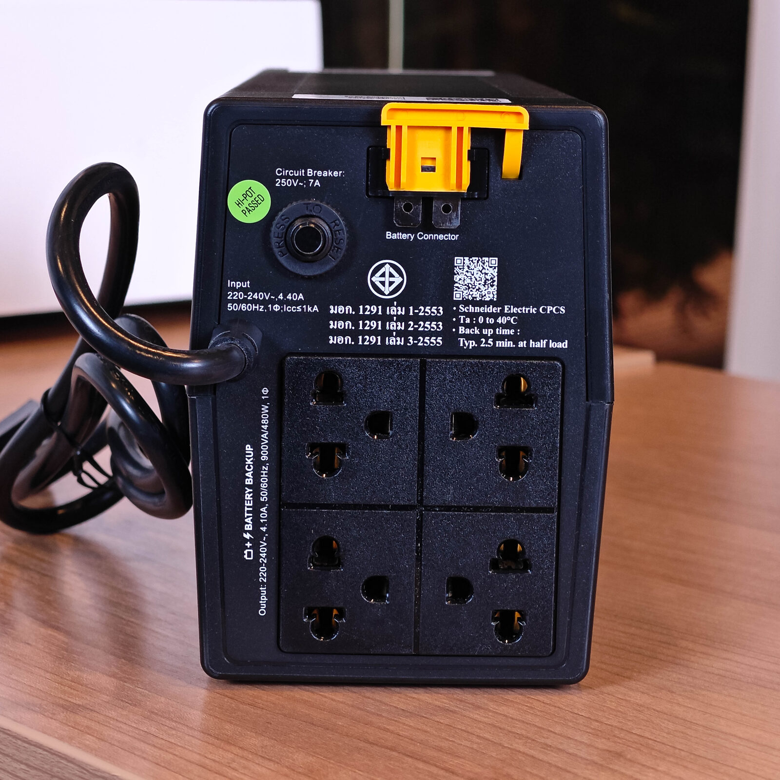 ภาพแกะกล่องสินค้า (Unboxing) แสดงสินค้าจริงและอุปกรณ์ภายในกล่อง ภาพที่ 3