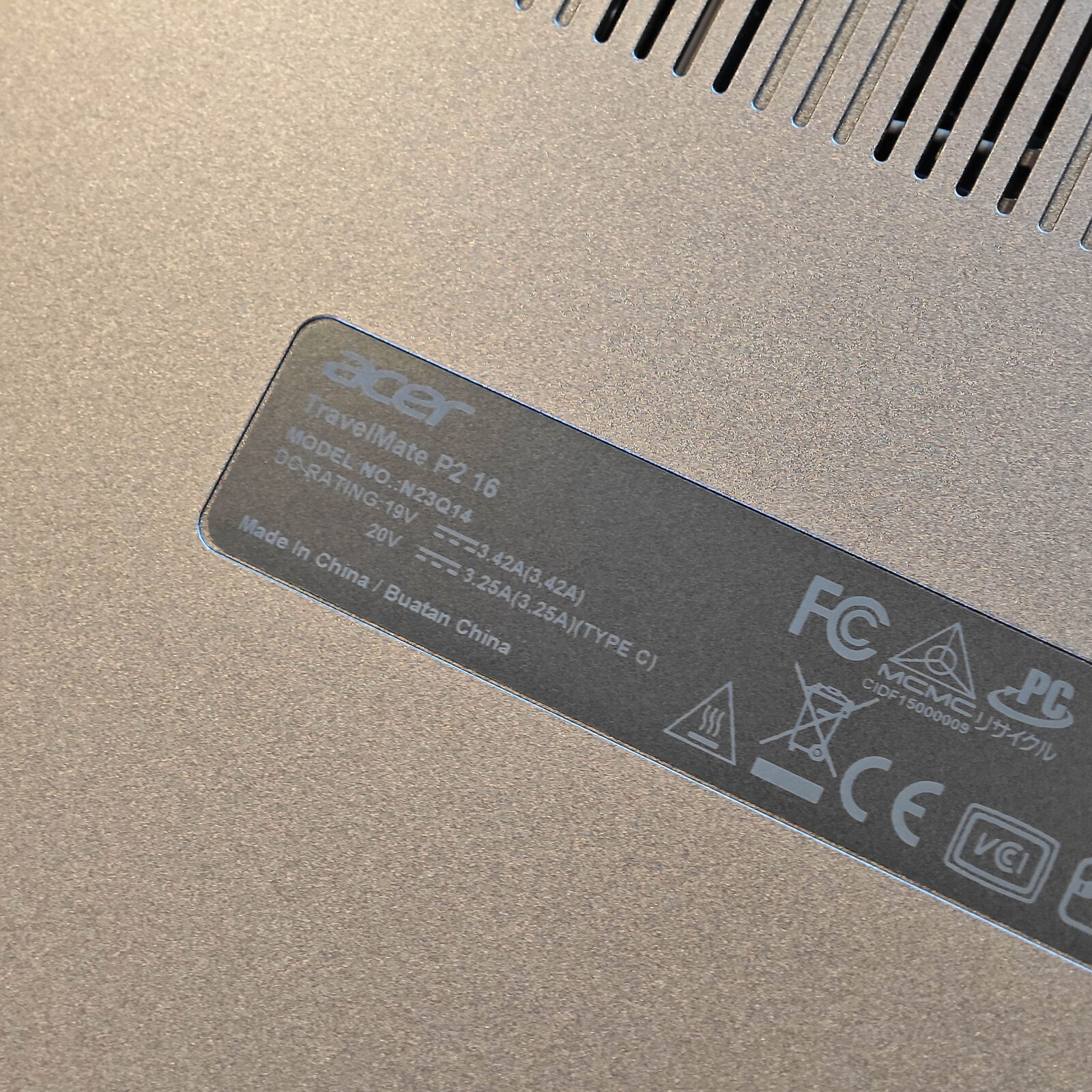 ภาพแกะกล่องสินค้า (Unboxing) แสดงสินค้าจริงและอุปกรณ์ภายในกล่อง ภาพที่ 10