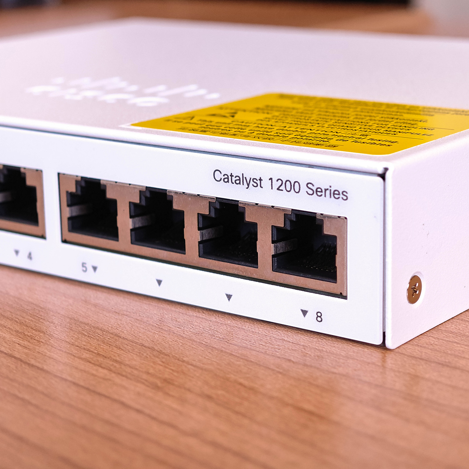 ภาพแกะกล่องสินค้า (Unboxing) แสดงสินค้าจริงและอุปกรณ์ภายในกล่อง ภาพที่ 8