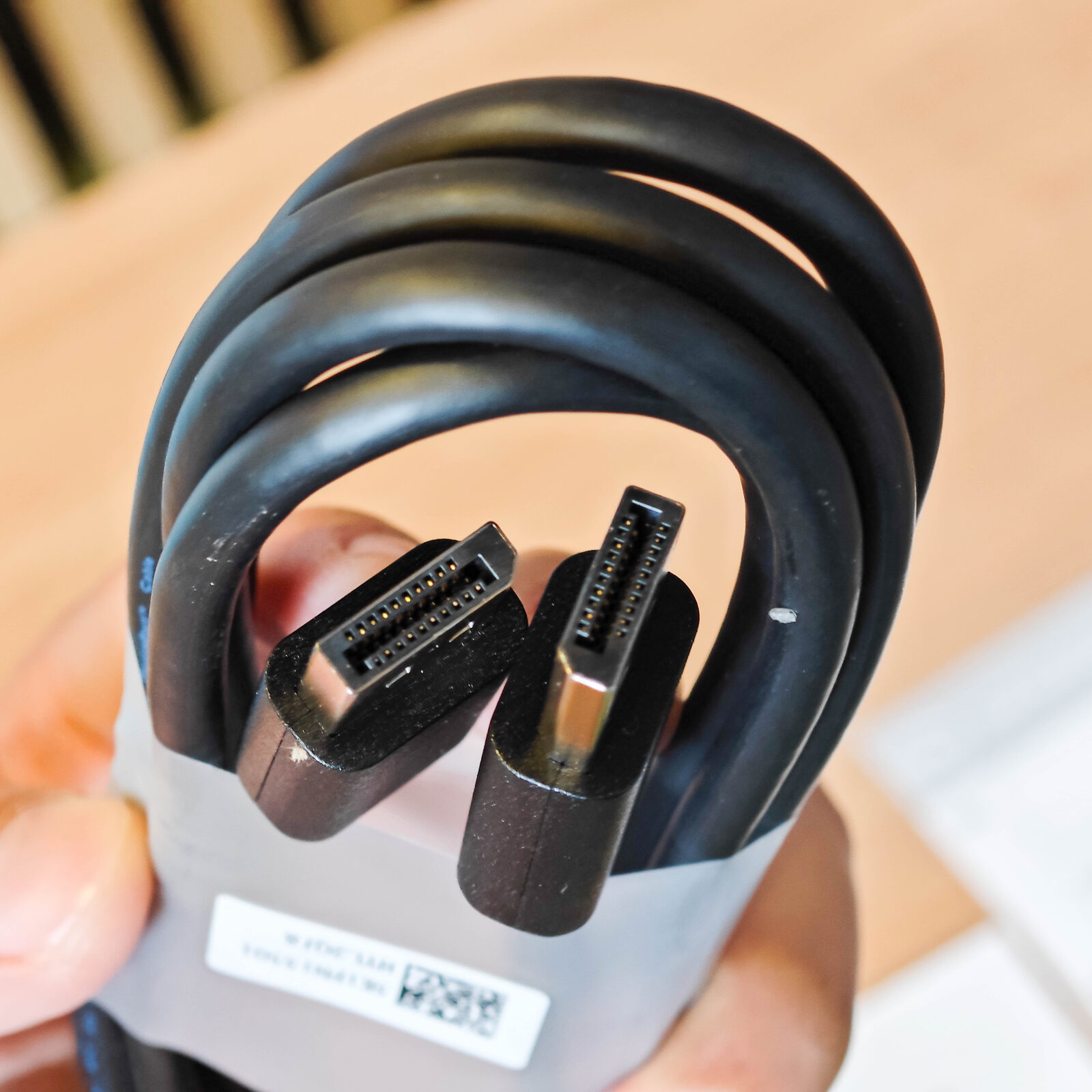 ภาพแกะกล่องสินค้า (Unboxing) แสดงสินค้าจริงและอุปกรณ์ภายในกล่อง ภาพที่ 8