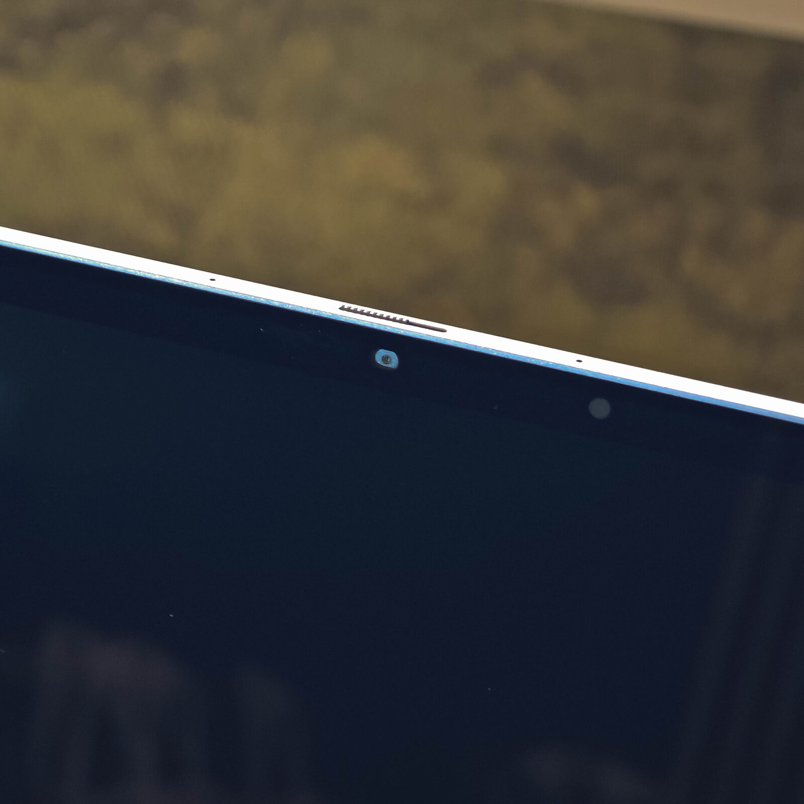 ภาพแกะกล่องสินค้า (Unboxing) แสดงสินค้าจริงและอุปกรณ์ภายในกล่อง ภาพที่ 6