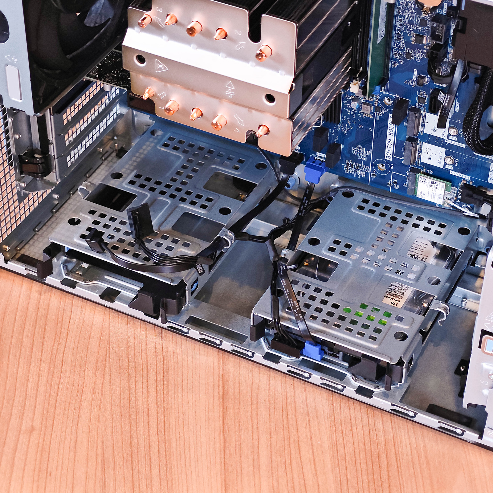 ภาพแกะกล่องสินค้า (Unboxing) แสดงสินค้าจริงและอุปกรณ์ภายในกล่อง ภาพที่ 6