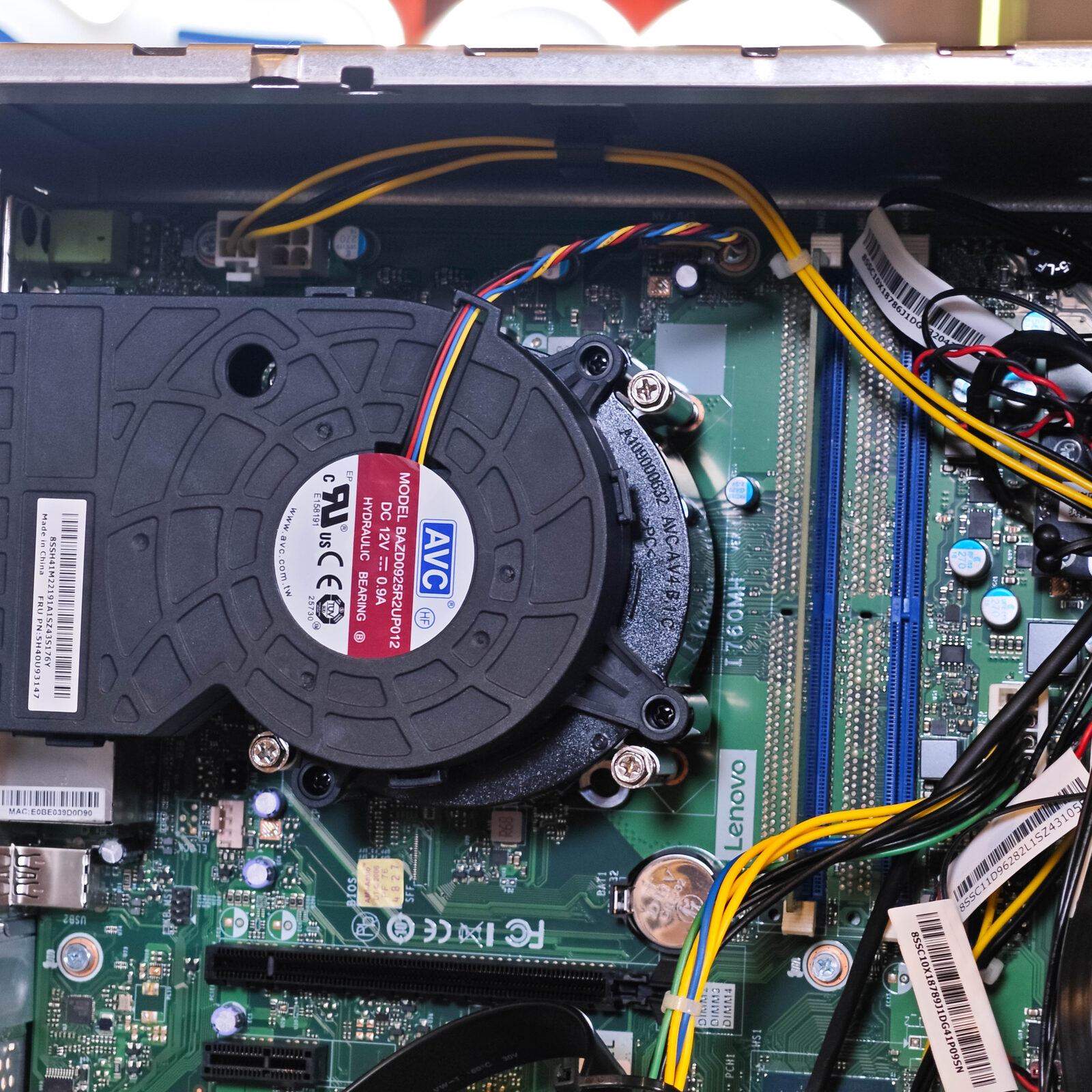 ภาพแกะกล่องสินค้า (Unboxing) แสดงสินค้าจริงและอุปกรณ์ภายในกล่อง ภาพที่ 6