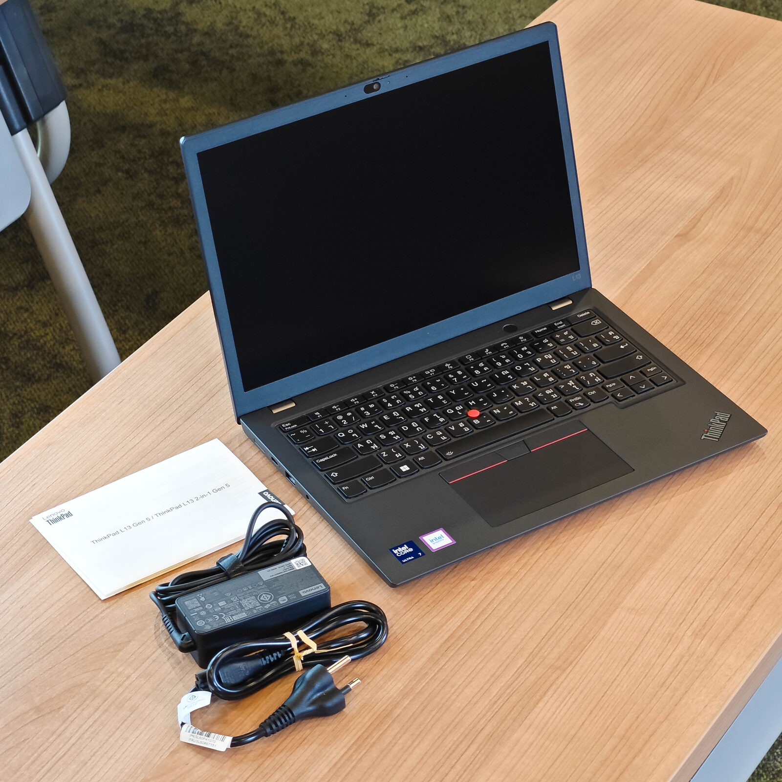 ภาพแกะกล่องสินค้า (Unboxing) แสดงสินค้าจริงและอุปกรณ์ภายในกล่อง ภาพที่ 2