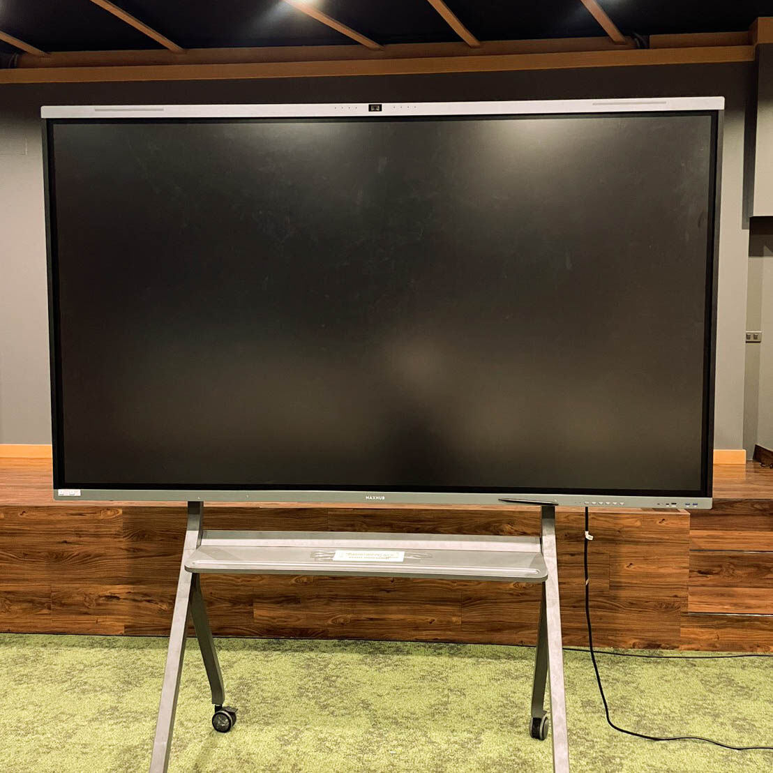 ภาพแกะกล่องสินค้า (Unboxing) แสดงสินค้าจริงและอุปกรณ์ภายในกล่อง ภาพที่ 1