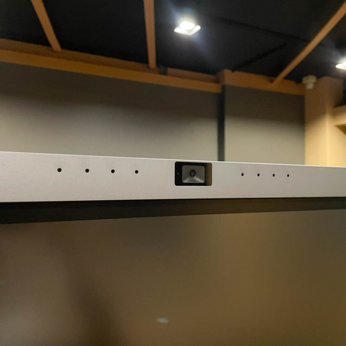 ภาพแกะกล่องสินค้า (Unboxing) แสดงสินค้าจริงและอุปกรณ์ภายในกล่อง ภาพที่ 4